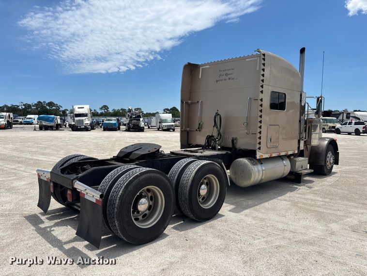 image for item YA3359 2003 Peterbilt 379 semi truck