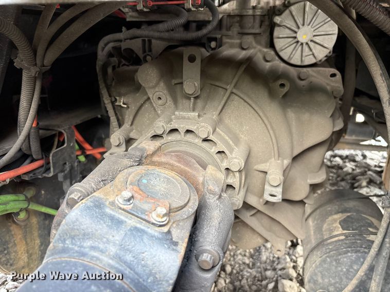 image for item YA3405 2020 International LT625 semi truck