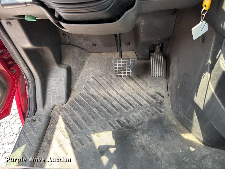 image for item YA3405 2020 International LT625 semi truck