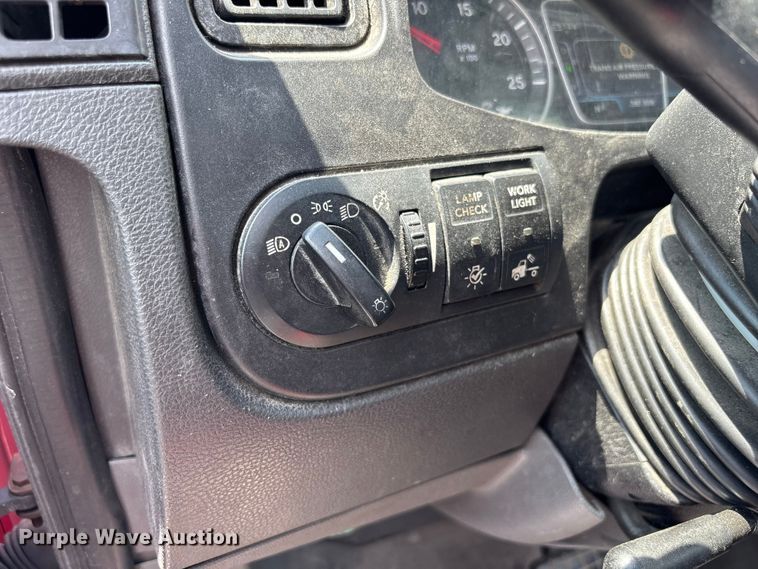 image for item YA3405 2020 International LT625 semi truck