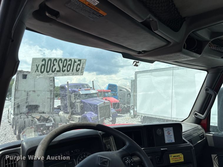 image for item YA3405 2020 International LT625 semi truck