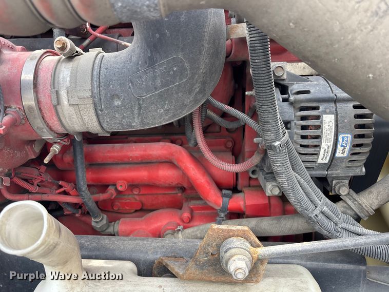 image for item YA3405 2020 International LT625 semi truck