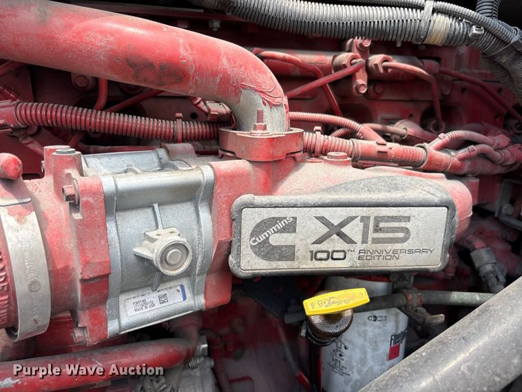 image for item YA3405 2020 International LT625 semi truck