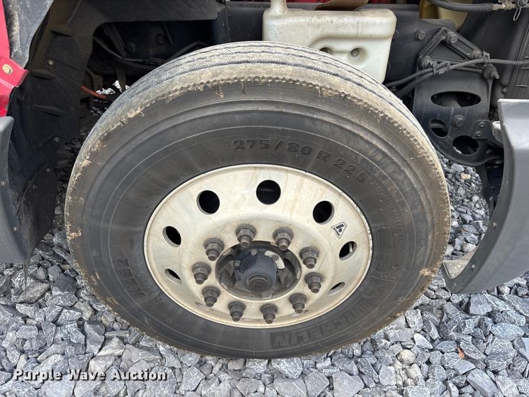 image for item YA3405 2020 International LT625 semi truck