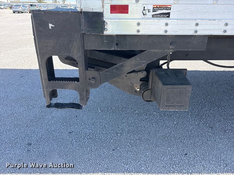 image for item YA3419 2019 International 4300 box truck