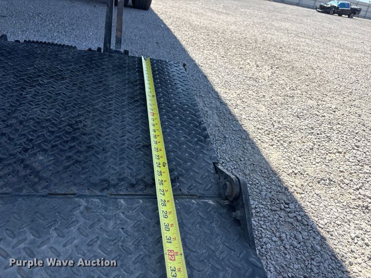 image for item YA3419 2019 International 4300 box truck