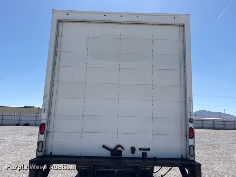 image for item YA3419 2019 International 4300 box truck