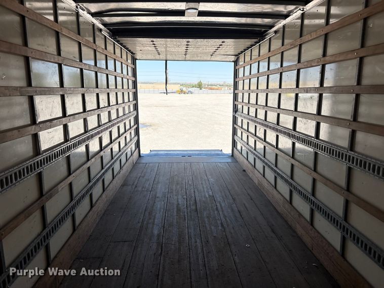 image for item YA3419 2019 International 4300 box truck