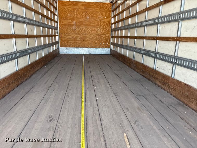 image for item YA3419 2019 International 4300 box truck