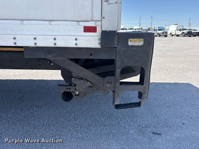 image for item YA3419 2019 International 4300 box truck