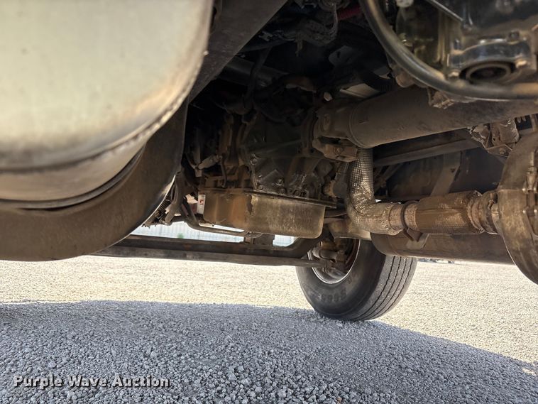image for item YA3419 2019 International 4300 box truck