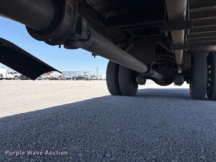 image for item YA3419 2019 International 4300 box truck