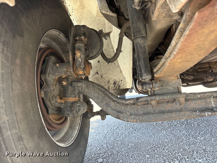 image for item YA3419 2019 International 4300 box truck