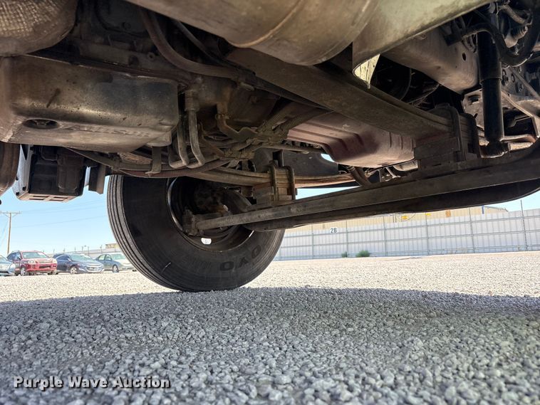image for item YA3419 2019 International 4300 box truck