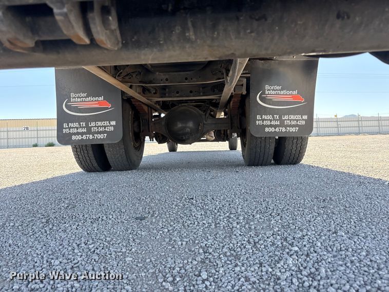 image for item YA3419 2019 International 4300 box truck