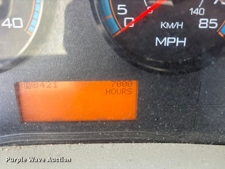 image for item YA3419 2019 International 4300 box truck