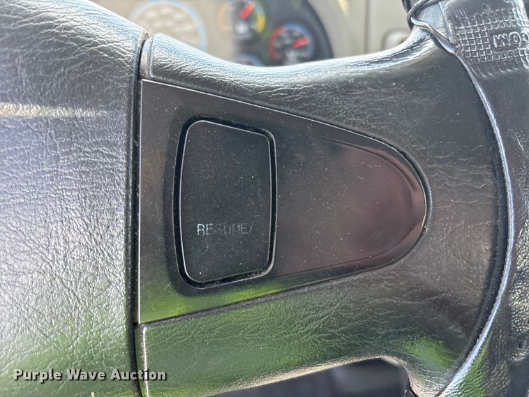 image for item YA3419 2019 International 4300 box truck