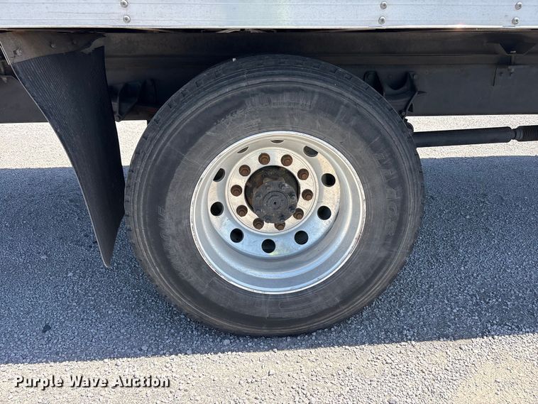 image for item YA3419 2019 International 4300 box truck