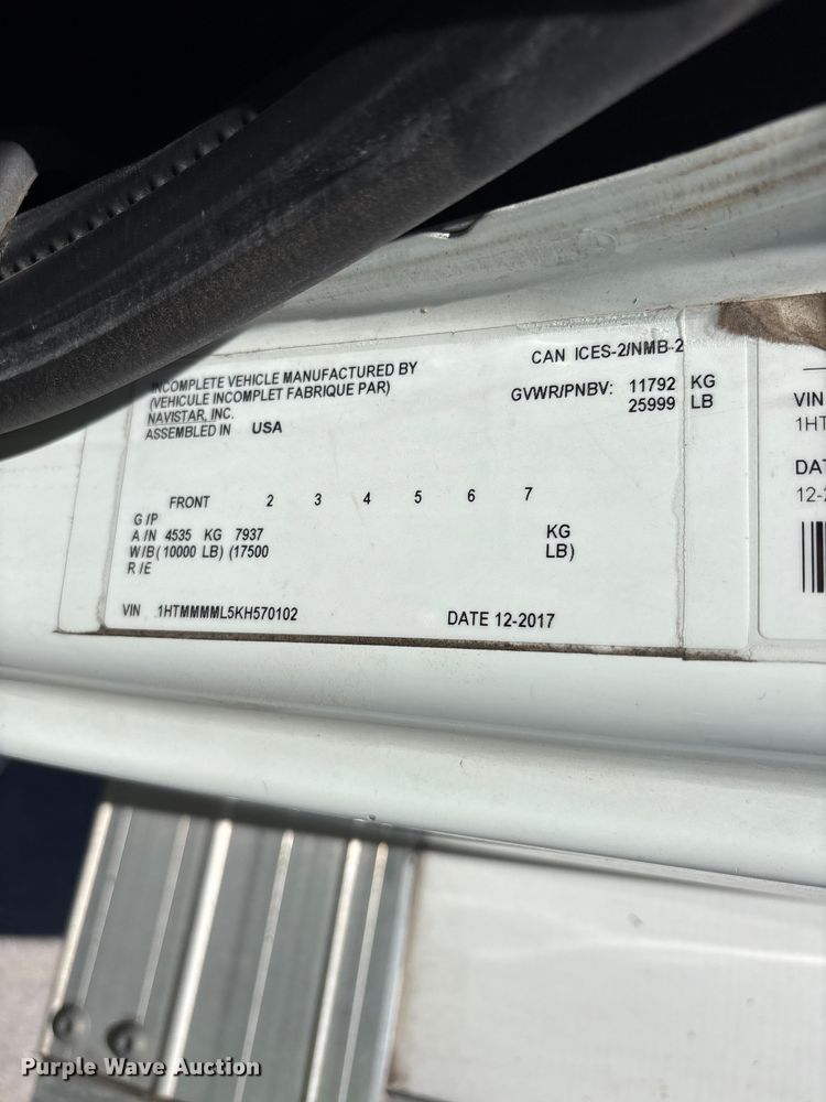 image for item YA3419 2019 International 4300 box truck