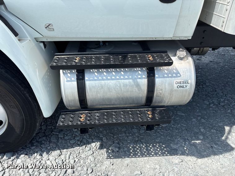 image for item YA3494 2021 International MV607 box truck