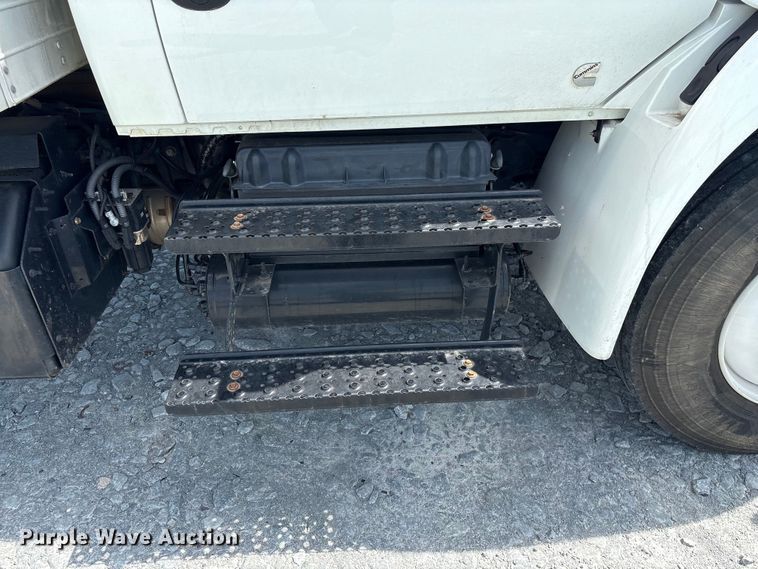 image for item YA3494 2021 International MV607 box truck