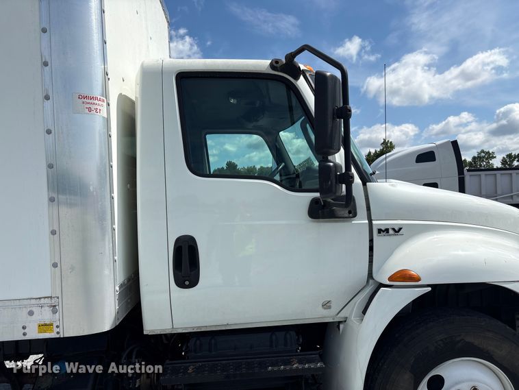 image for item YA3494 2021 International MV607 box truck