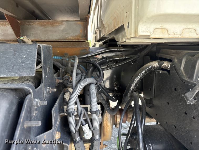 image for item YA3494 2021 International MV607 box truck