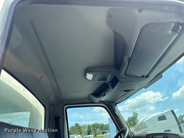 image for item YA3494 2021 International MV607 box truck