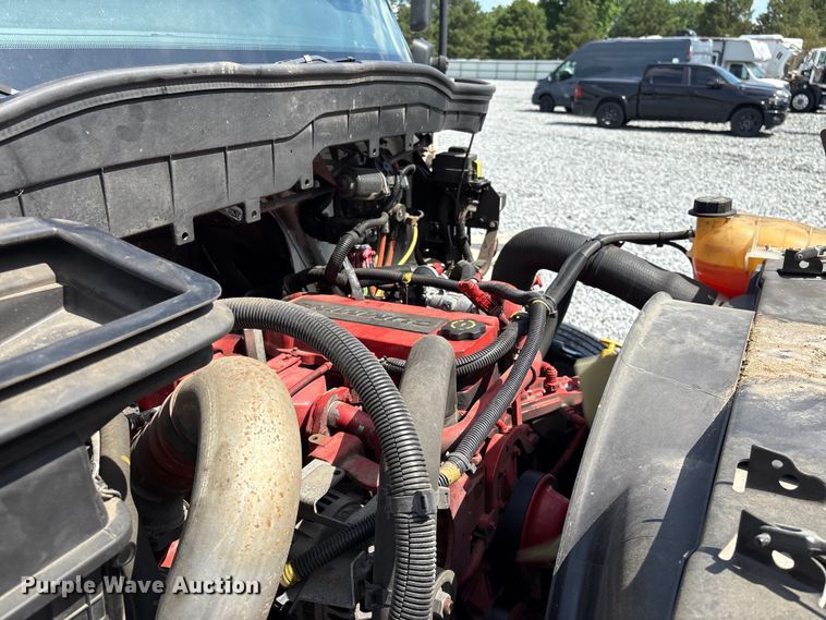 image for item YA3494 2021 International MV607 box truck