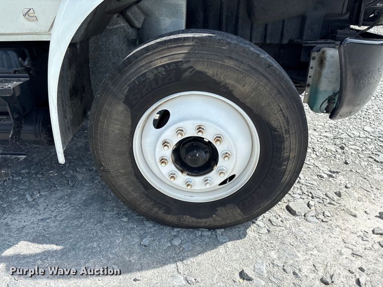image for item YA3494 2021 International MV607 box truck
