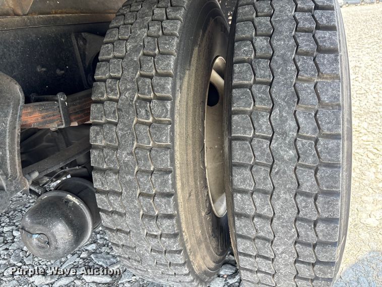 image for item YA3494 2021 International MV607 box truck