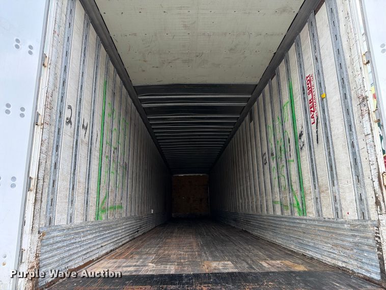 image for item YA3611 2005 Strick S753 dry van trailer