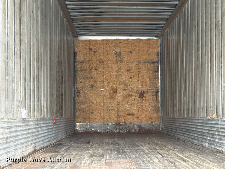 image for item YA3611 2005 Strick S753 dry van trailer
