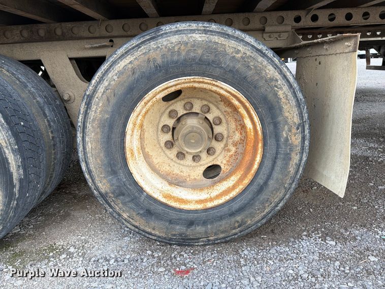 image for item YA3611 2005 Strick S753 dry van trailer