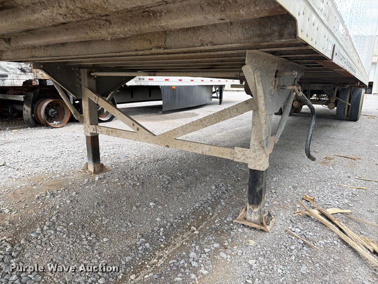 image for item YA3612 2004 Great Dane dry van trailer