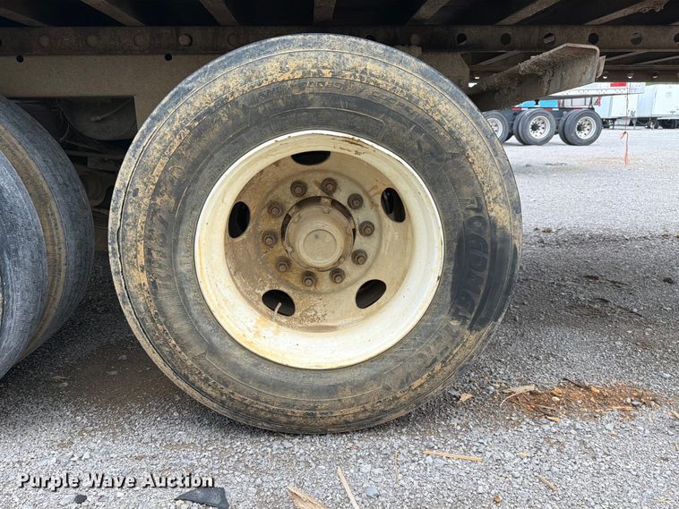 image for item YA3612 2004 Great Dane dry van trailer
