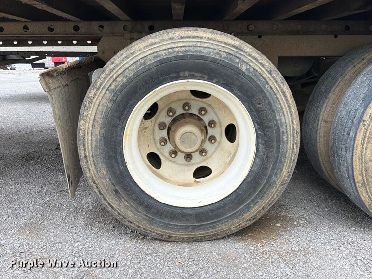 image for item YA3612 2004 Great Dane dry van trailer