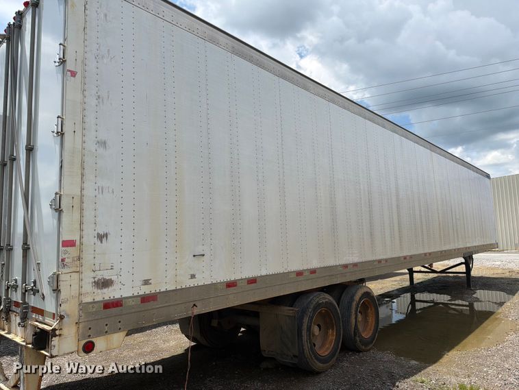 image for item YA3613 2004 Great Dane dry van trailer