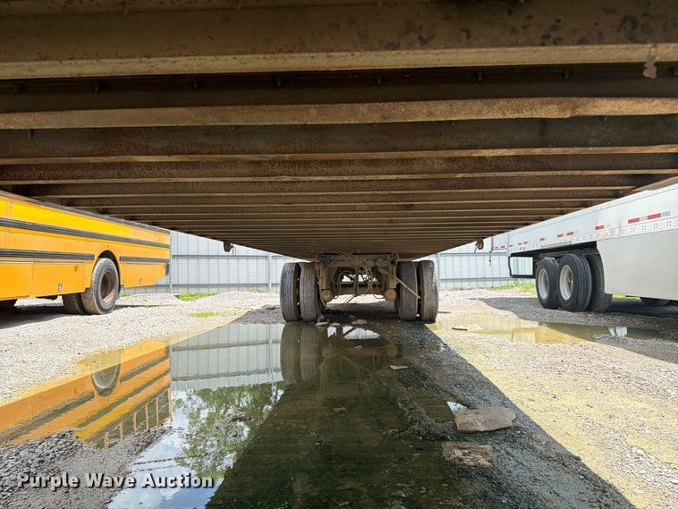 image for item YA3613 2004 Great Dane dry van trailer