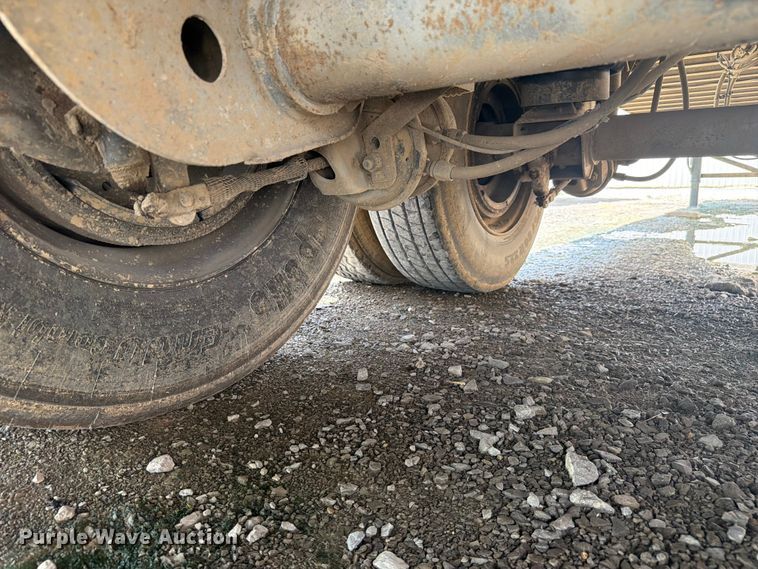 image for item YA3613 2004 Great Dane dry van trailer