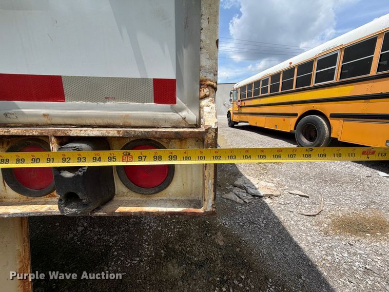 image for item YA3613 2004 Great Dane dry van trailer