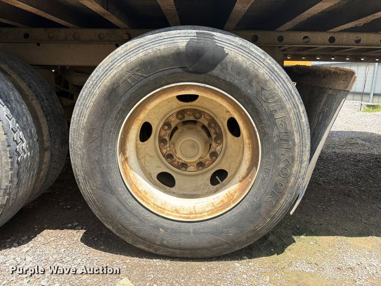 image for item YA3613 2004 Great Dane dry van trailer