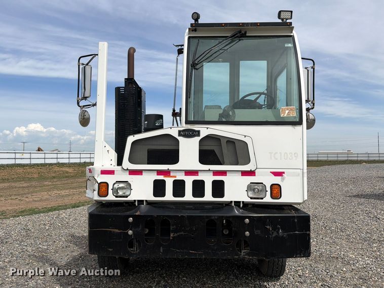 image for item YA3668 2020 Autocar XSpotter yard truck