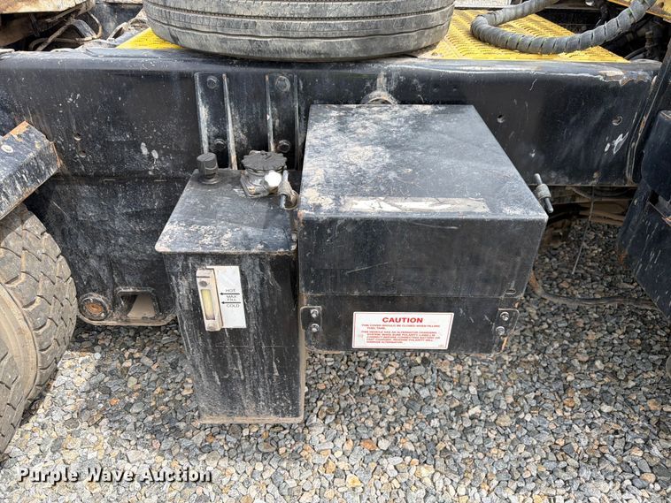 image for item YA3668 2020 Autocar XSpotter yard truck
