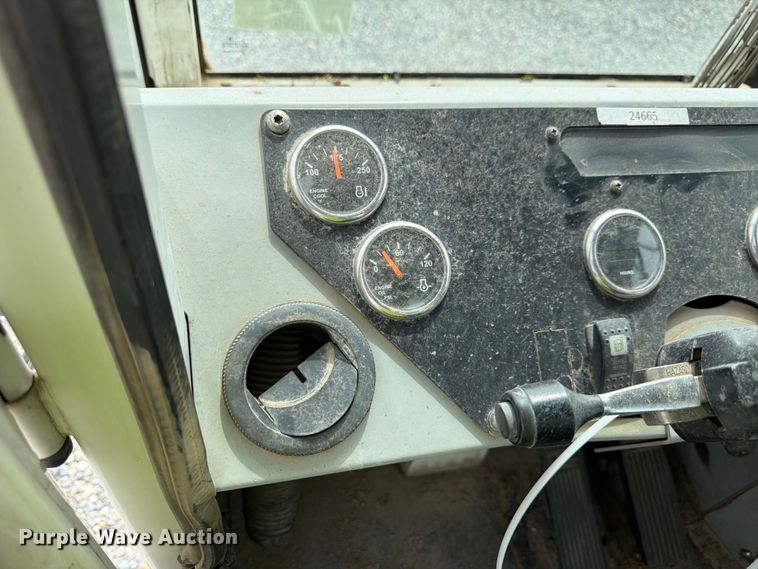 image for item YA3668 2020 Autocar XSpotter yard truck