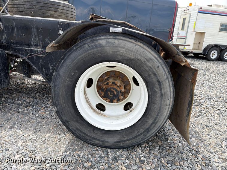 image for item YA3668 2020 Autocar XSpotter yard truck