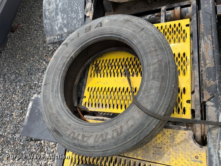 image for item YA3668 2020 Autocar XSpotter yard truck