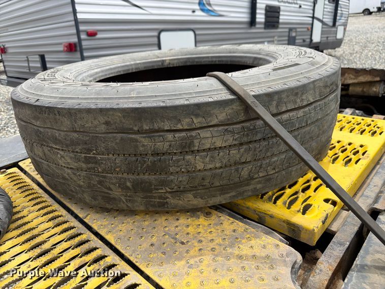 image for item YA3668 2020 Autocar XSpotter yard truck