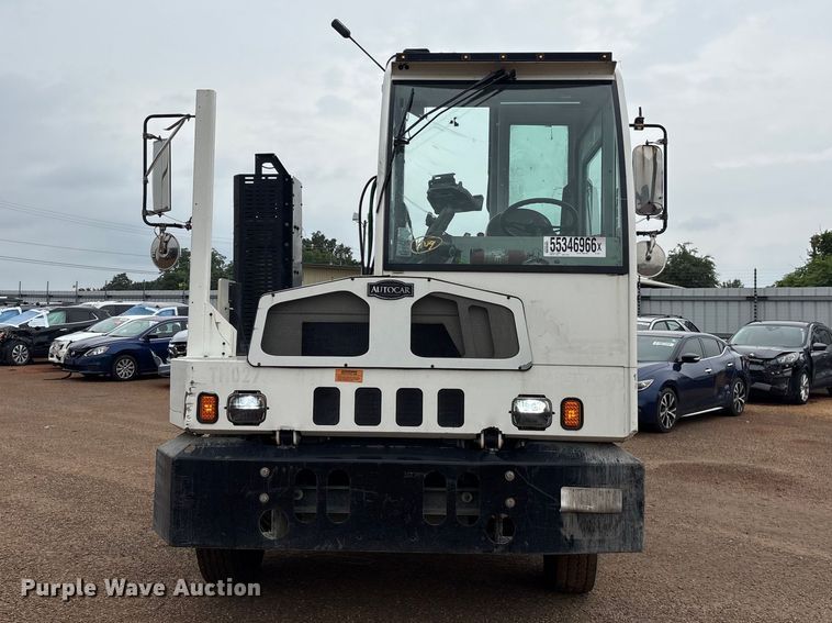 image for item YA3711 2019 Autocar Xspotter yard truck