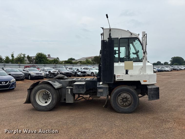 image for item YA3711 2019 Autocar Xspotter yard truck
